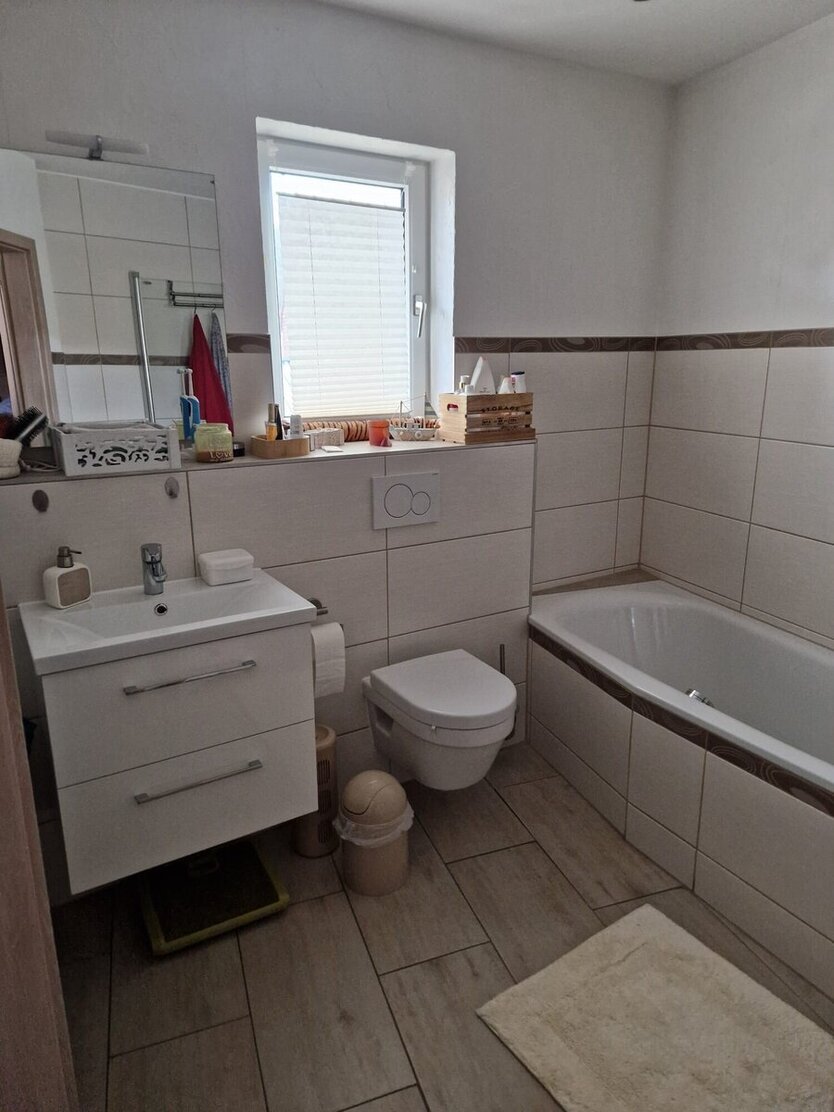 Waldkappel, 2-3 Familienhaus 8 zimmer
