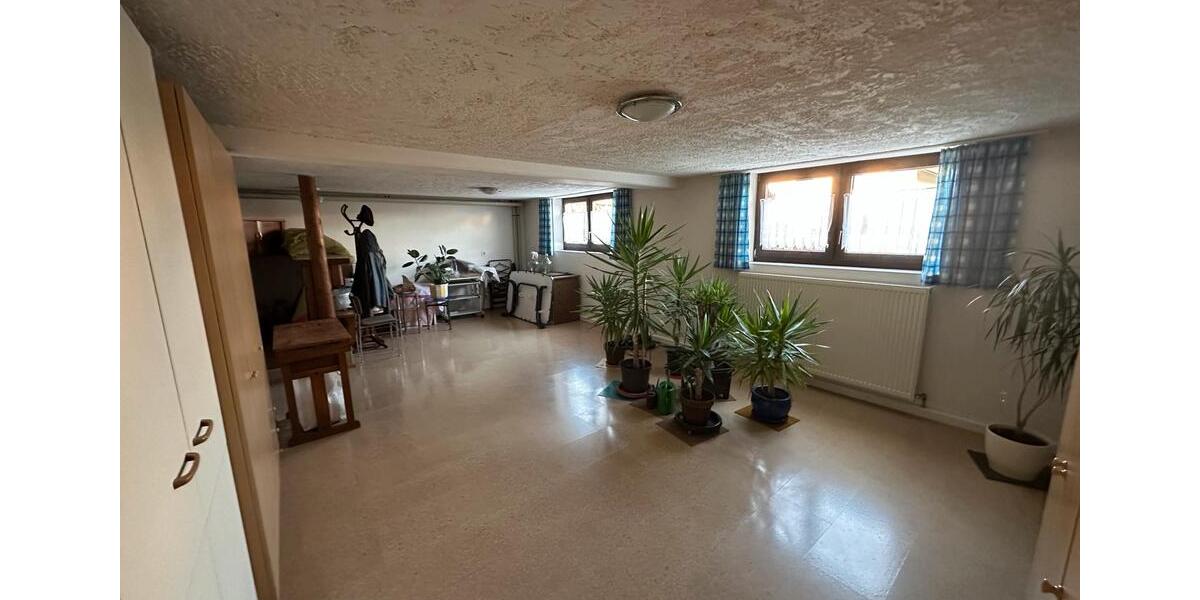Einfamilienhaus Aham - 7 Zimmer, 181 m&sup2;, 549.000&euro; | Angebot:26942075