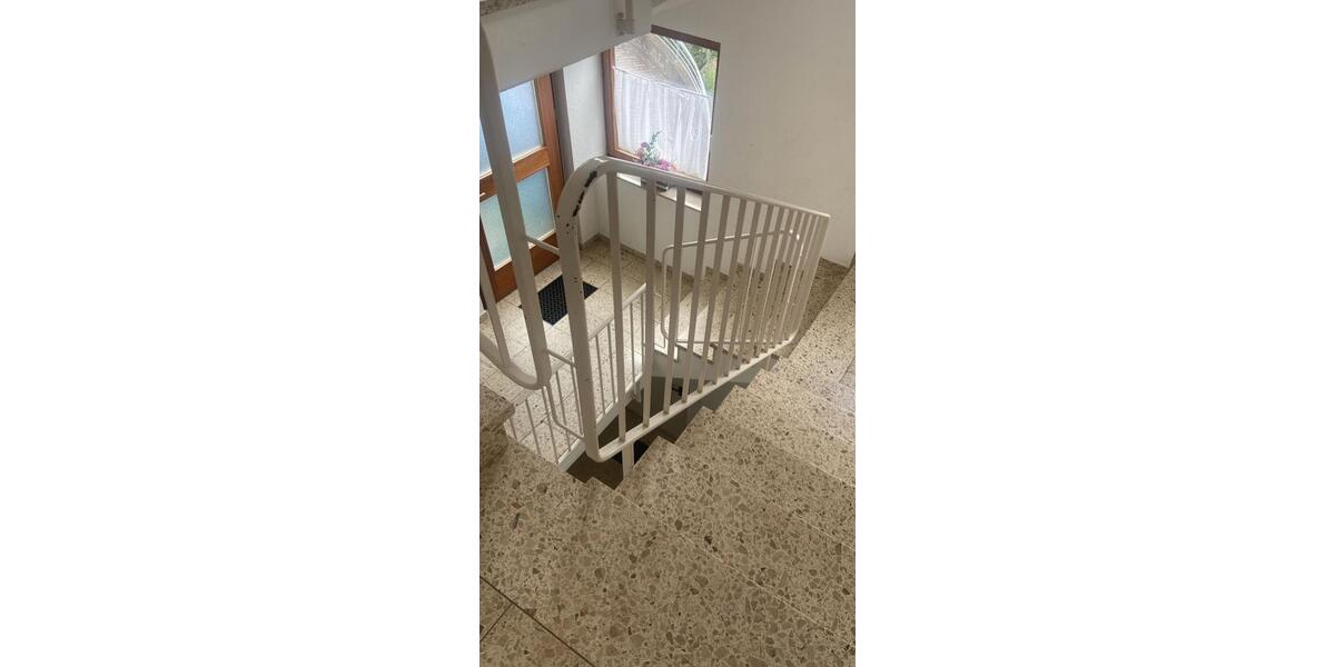 Etagenwohnung Schramberg - 4 Zimmer, 105 m&sup2;, 1.200&euro; | Angebot:26256472