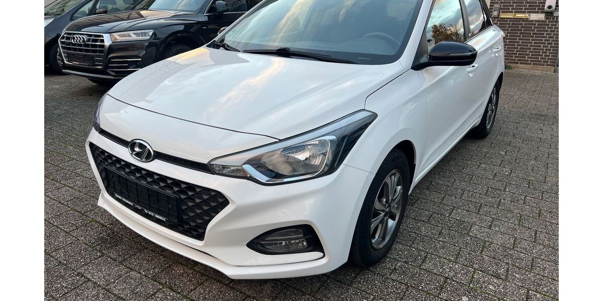 Hyundai i20 72.000 km 12.200 &euro; Neuried 77743