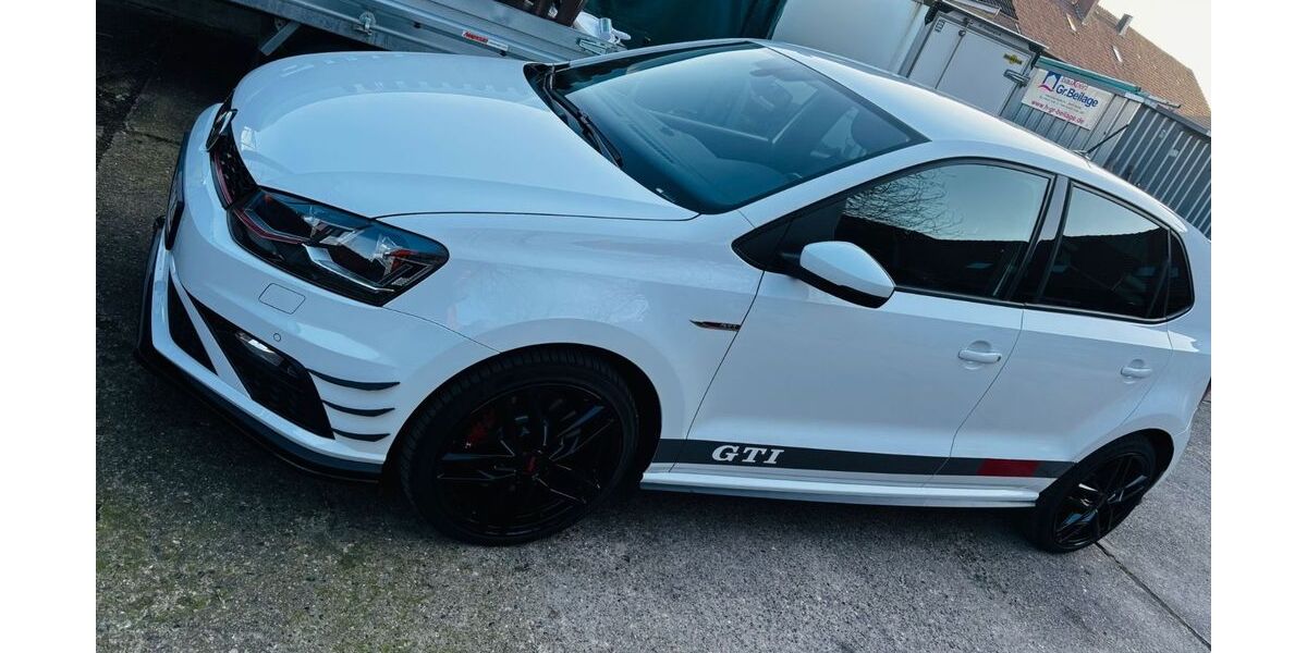 VW Polo 88.000 km 13.499 &euro; Stolzenau 31592