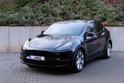 Tesla Model Y 29.493 km 40.980 &euro; Köln 50996