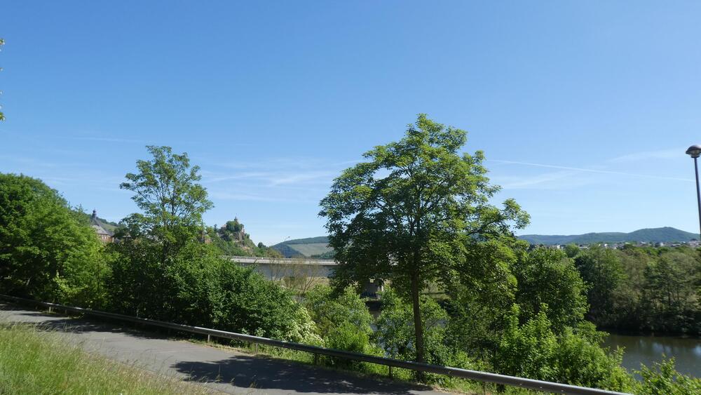 Top Lage- Baugrundstück mit herrlichem Saarblick in zentraler Lage von Saarburg - Grundstück Saarburg | Angebot:22052795