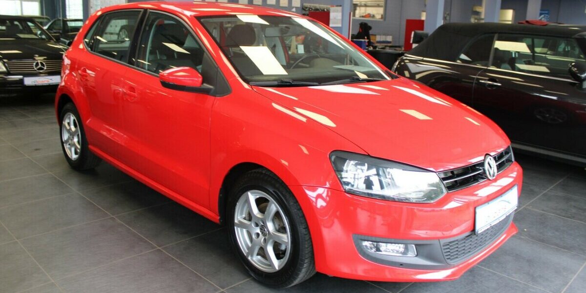 VW Polo 1.2 TSI Comfortline 64.075 km 8.980 € Euskirchen 53881