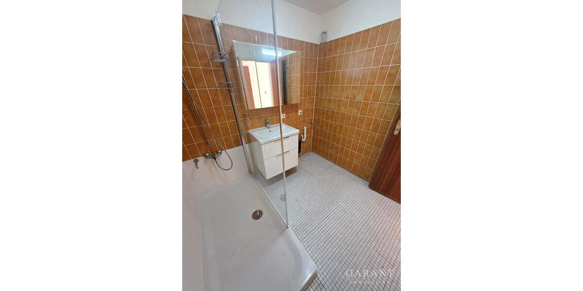 Etagenwohnung Fellbach Schmiden - 3 Zimmer, 84 m&sup2;, 299.000&euro; | Angebot:25567845