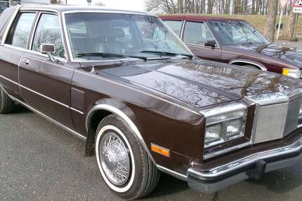 Chrysler New Yorker 163.000 km 10.800 € bamberg 96049