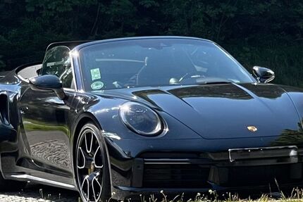 Porsche 992 25.000 km 210.500 € Schirmitz 92718