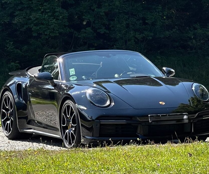 Porsche 992 25.000 km 210.500 € Schirmitz 92718