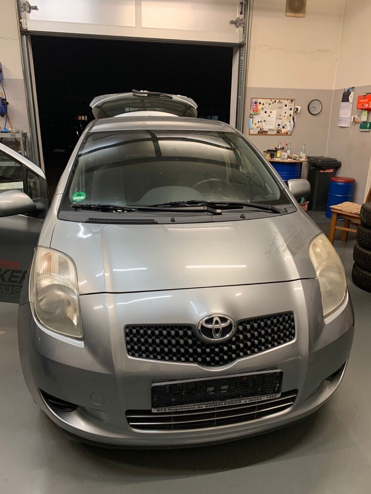 Toyota Yaris 171.000 km 2.500 € Vilgertshofen 86946