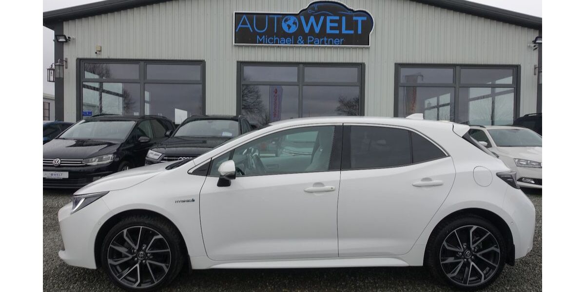 Toyota Corolla 25.570 km 21.990 &euro; Beckdorf 21643