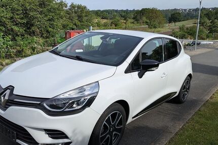 Renault Clio 85.728 km 7.499 &euro; Warburg 34414