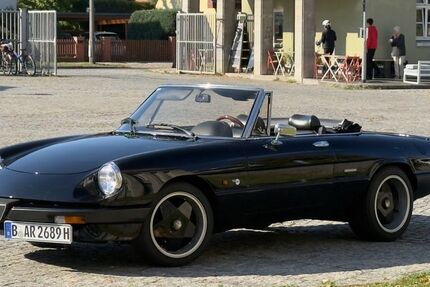 Alfa Romeo Spider 115.000 km 20.400 € Berlin 10318