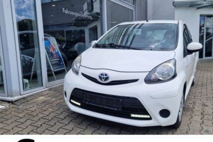 Toyota Aygo (X) 124.969 km 3.980 &euro; Wendlingen am Neckar 73240
