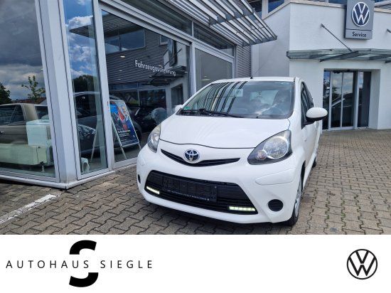 Toyota Aygo (X) 124.969 km 4.490 &euro; Wendlingen am Neckar 73240