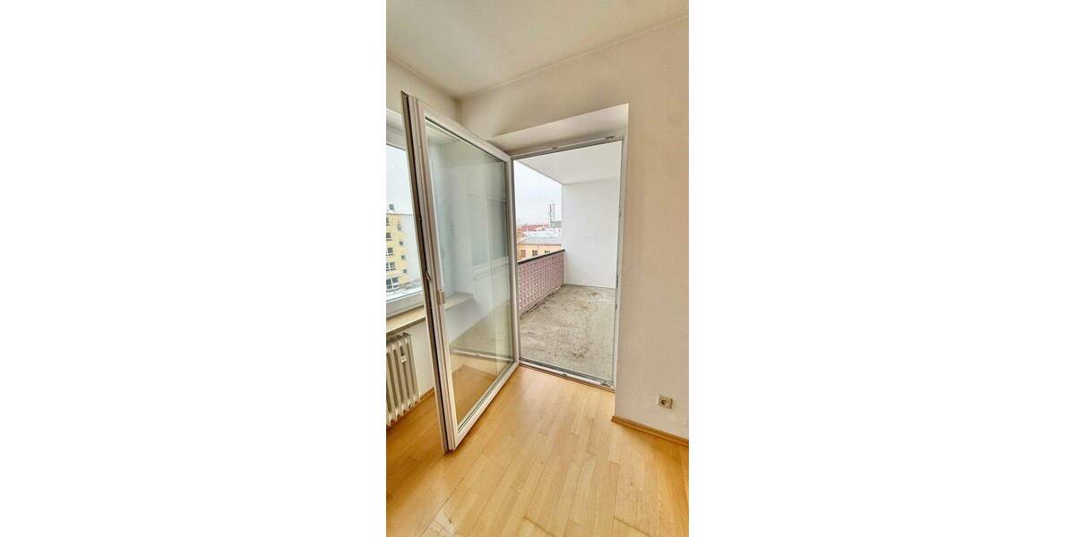 Etagenwohnung Regensburg Westenviertel - 2 Zimmer, 67 m&sup2;, 760&euro; | Angebot:24649128