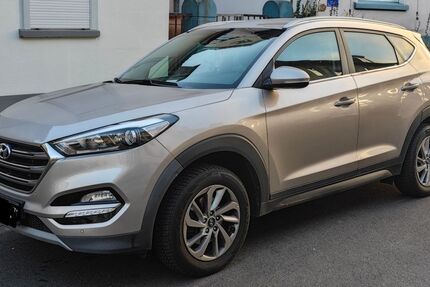 Hyundai TUCSON 83.000 km 14.199 &euro; Solingen 42697