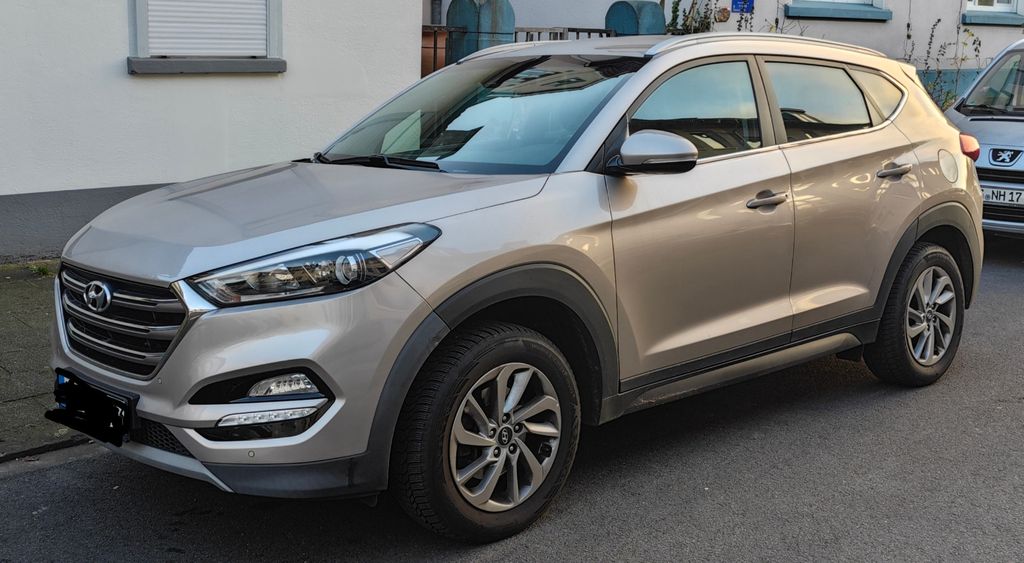 Hyundai TUCSON 83.000 km 14.199 &euro; Solingen 42697