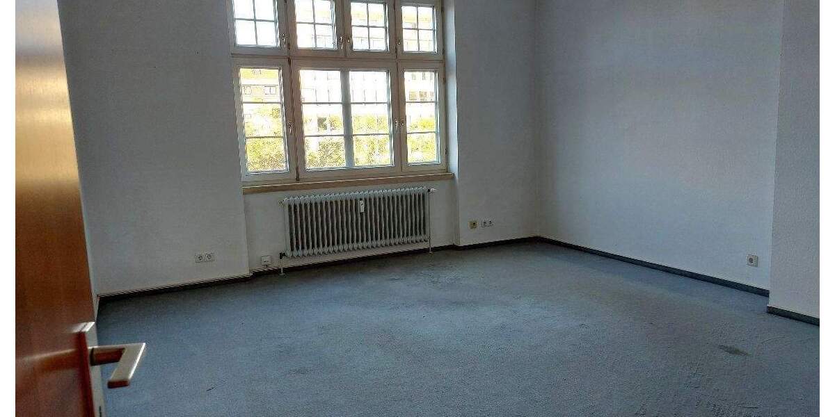 Gewerbeobjekt Saarbrücken St Johann - 5 Zimmer, 120 m&sup2;, 990&euro; | Angebot:26435385
