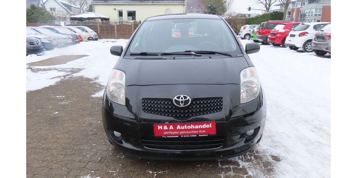 Toyota Yaris 164.455 km 2.999 &euro; Geestland 27607