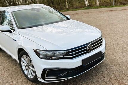 VW Passat Variant 66.300 km 23.400 &euro; Großheide 26532