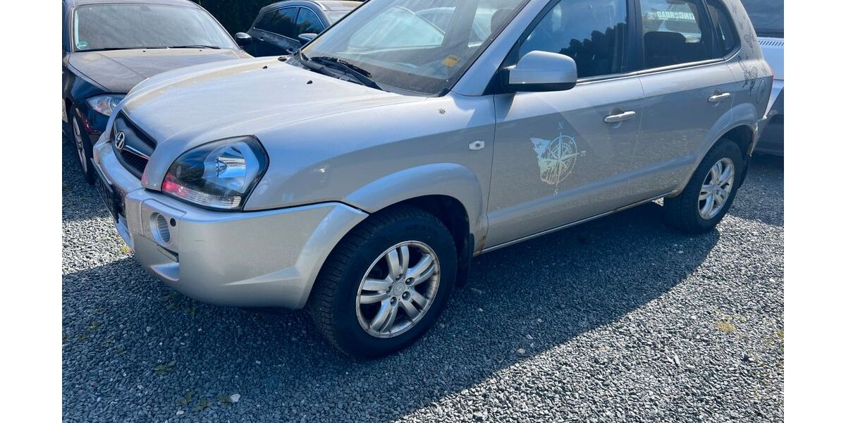 Hyundai TUCSON 155.600 km 2.690 &euro; Neuensalz - Mechelgrün 08541
