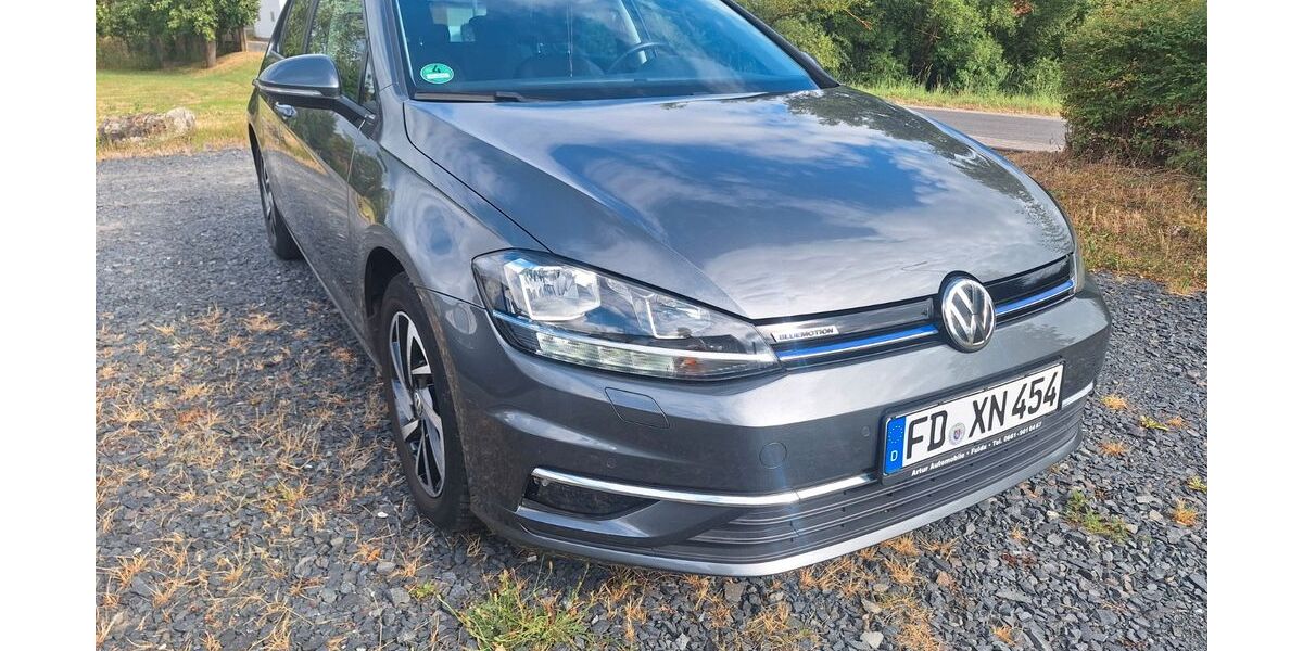 VW Golf 105.555 km 15.990 &euro; Grossenlüder 36137