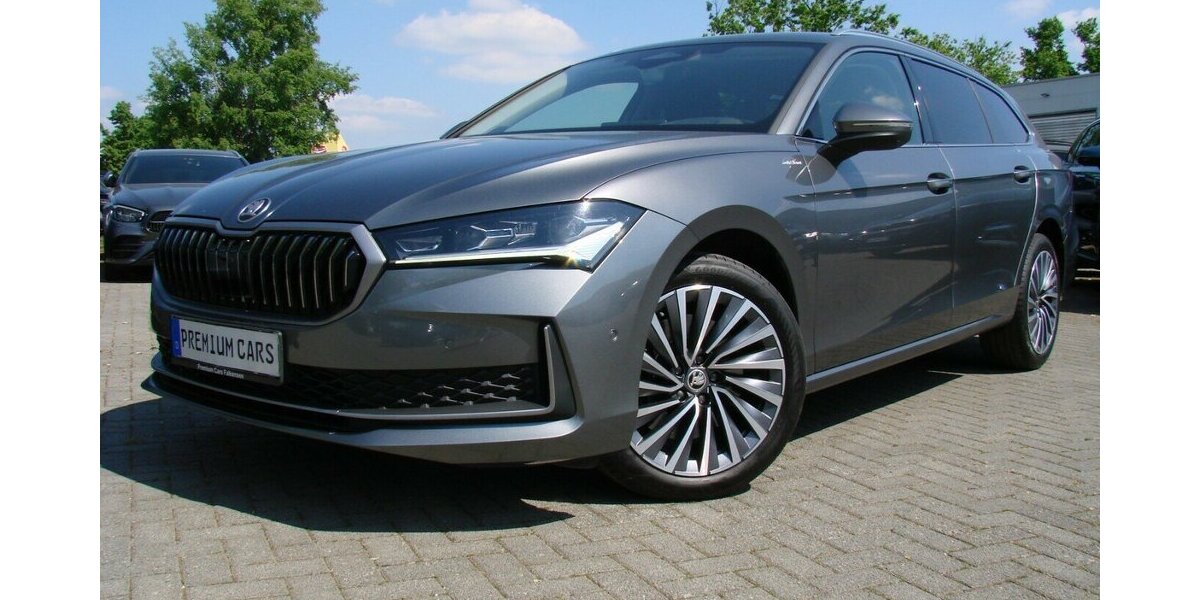 Skoda Superb 2.0TDi L&K 4x4 ACC LED AHK H&K 360º 41.532 km 39.980 &euro; Falkensee 14612