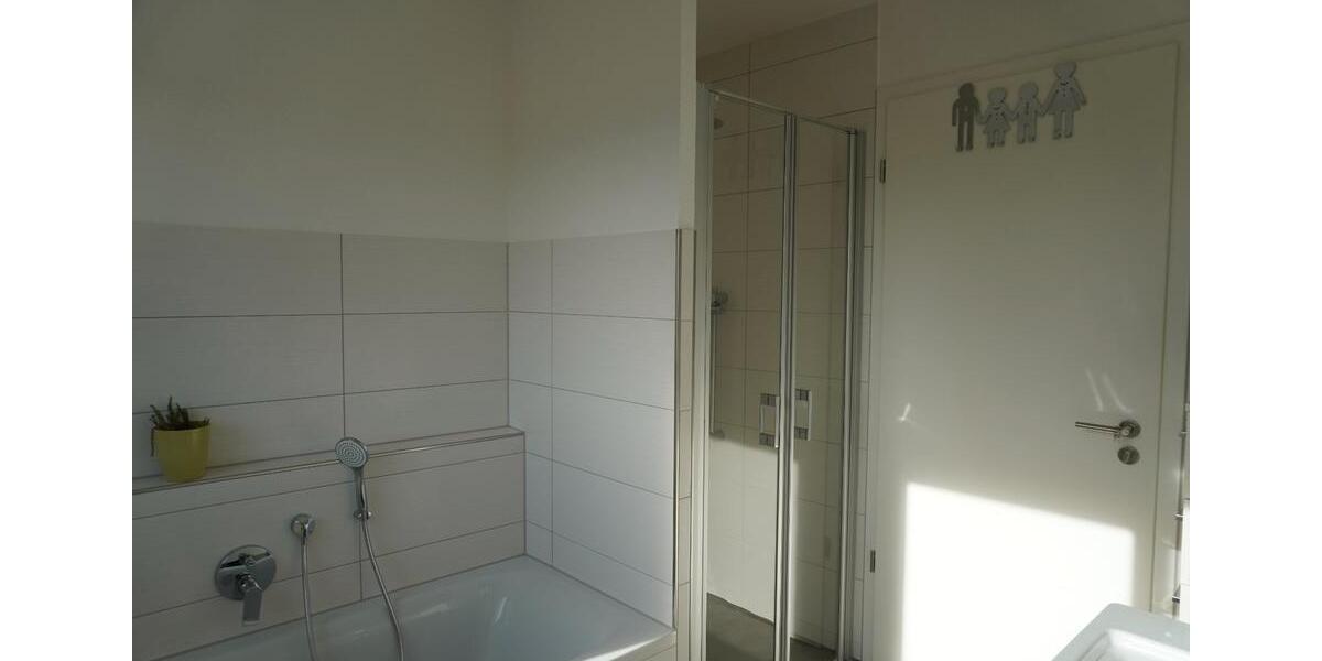Etagenwohnung Rielasingen-Worblingen Worblingen - 3 Zimmer, 100 m&sup2;, 1.500&euro; | Angebot:26047559
