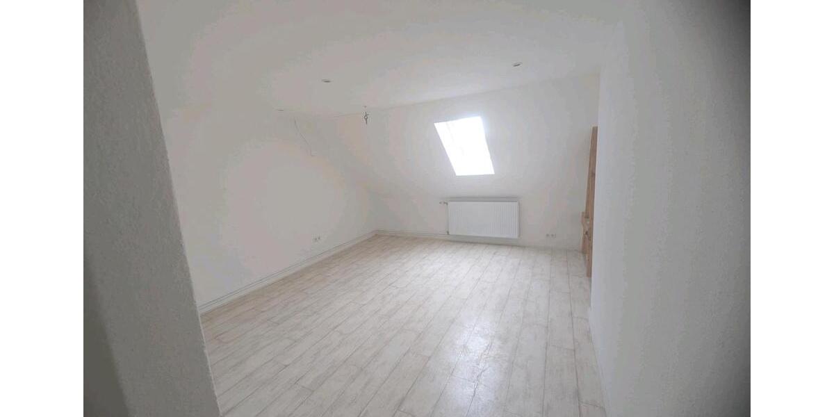 Doppelhaushälfte Zerbst (Anhalt) - 5 Zimmer, 130 m&sup2;, 215.000&euro; | Angebot:26877078