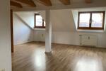 Dachgeschoßwohnung Salzweg - 3 Zimmer, 70 m&sup2;, 600&euro; | Angebot:25402294