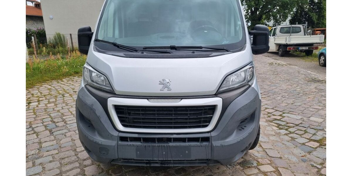 Peugeot Boxer 101.000 km 8.300 &euro; Berlin 12526