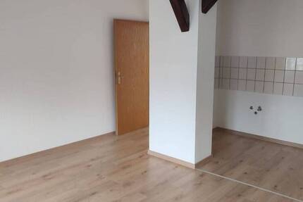 schöne 2-Raum WE in Zentrum zu vermieten