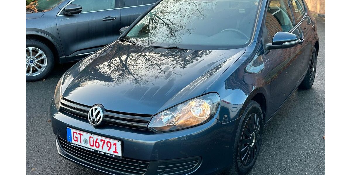 VW Golf 82.000 km 6.780 &euro; Versmold 33775