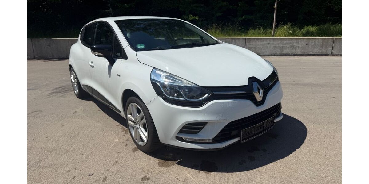 Renault Clio 69.950 km 6.890 &euro; Hamburg 20539