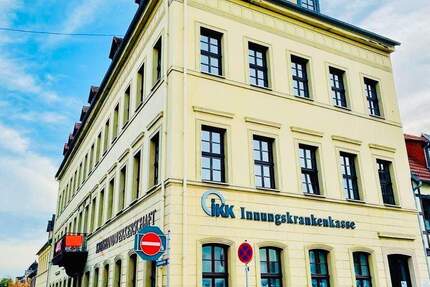 Herzlich willkommen in Deiner gemütlichen Dachgeschoss- Wohnung im Herzen von Altenburg.. 2 zimmer