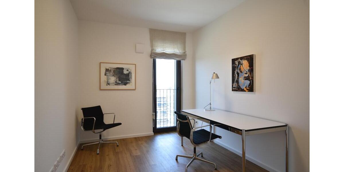 Dachgeschoßwohnung Düsseldorf Stadtbezirk 5 - 5 Zimmer, 113 m&sup2;, 2.360&euro; | Angebot:26181320