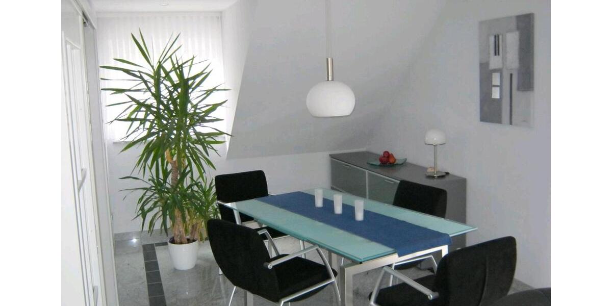 Dachgeschoßwohnung Angelburg - 3 Zimmer, 120 m&sup2;, 700&euro; | Angebot:26398968