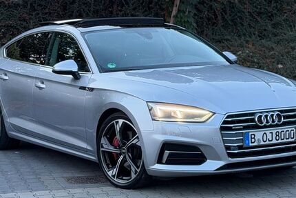 Audi A5 130.000 km 22.000 &euro; Berlin 12347