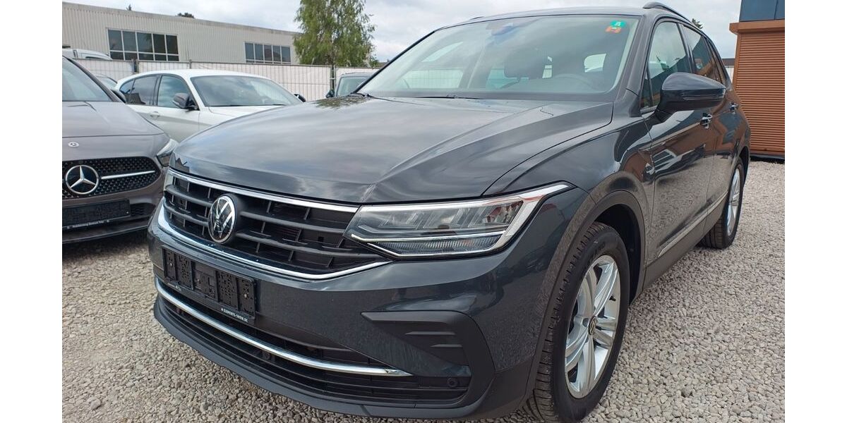 VW Tiguan 66.324 km 25.999 &euro; Fürth 90765