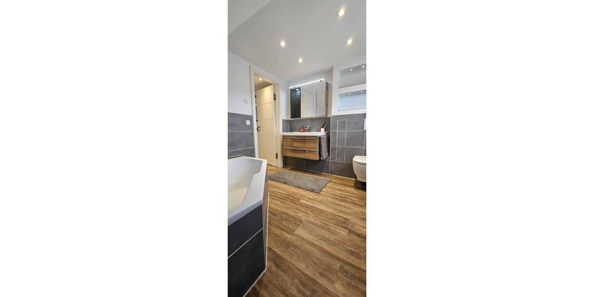 Doppelhaushälfte Leipzig Mockau-Nord - 5 Zimmer, 165 m&sup2;, 1.900&euro; | Angebot:26243861