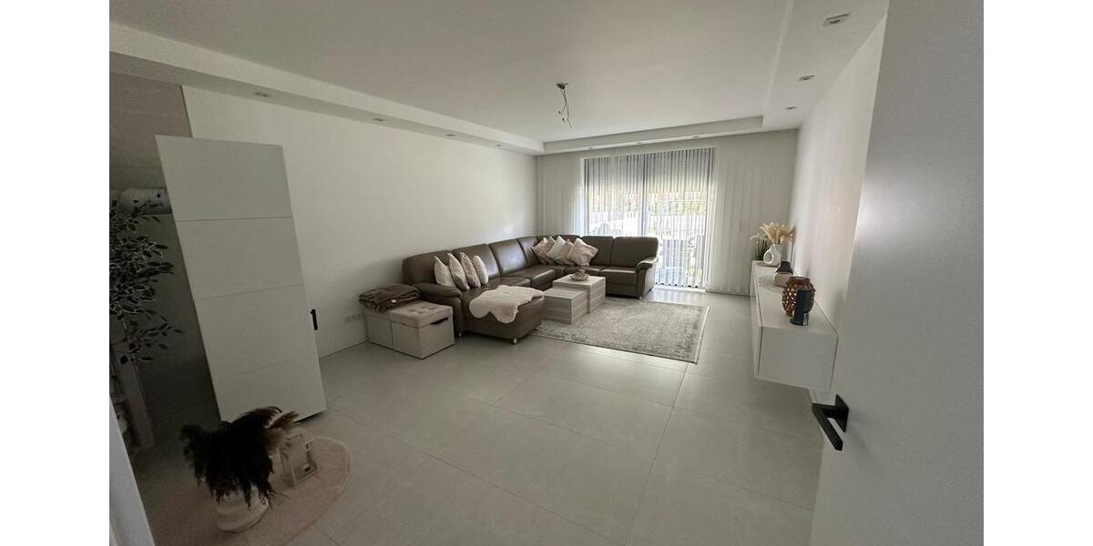 Doppelhaushälfte Ötzingen - 6 Zimmer, 170 m&sup2;, 1.300&euro; | Angebot:26615150