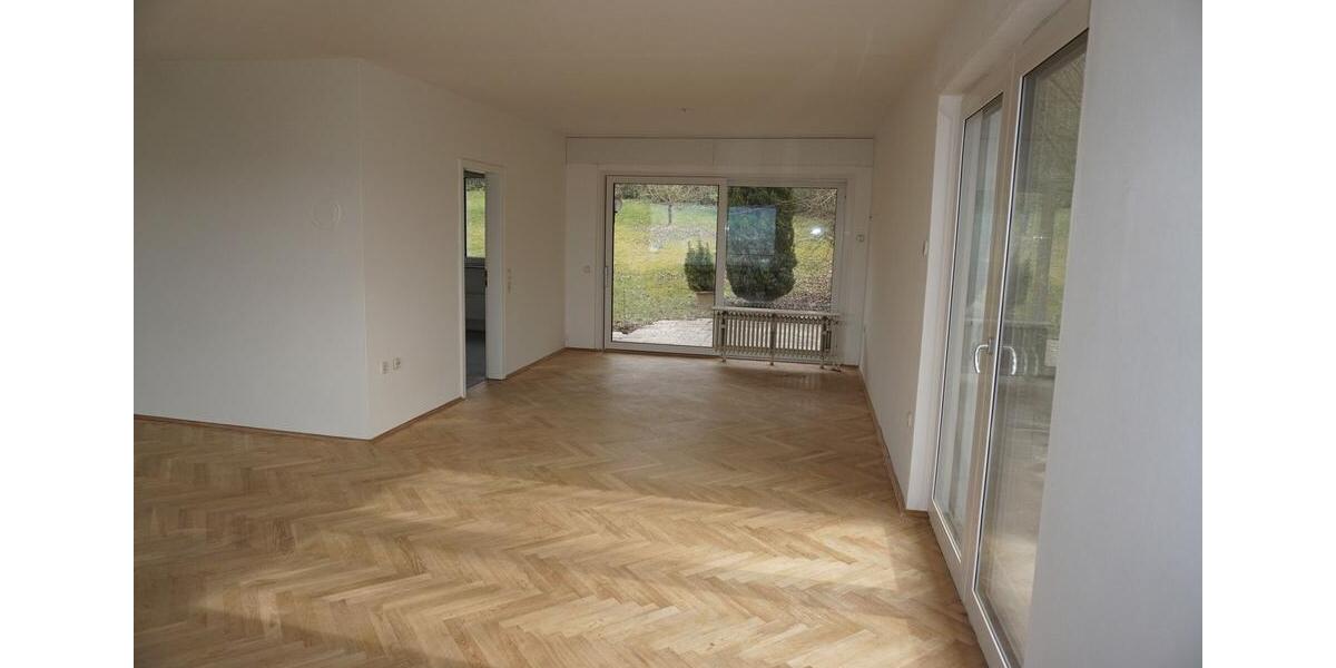 Einfamilienhaus Melsungen - 6 Zimmer, 200 m&sup2;, 1.600&euro; | Angebot:26192357