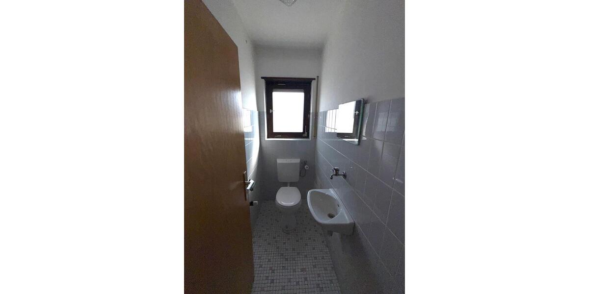 Etagenwohnung Ketsch - 3 Zimmer, 86 m&sup2;, 1.100&euro; | Angebot:26415065
