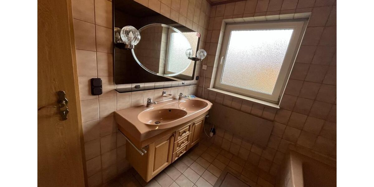 Einfamilienhaus Kümmersbruck - 4 Zimmer, 122 m&sup2;, 299.000&euro; | Angebot:25217878