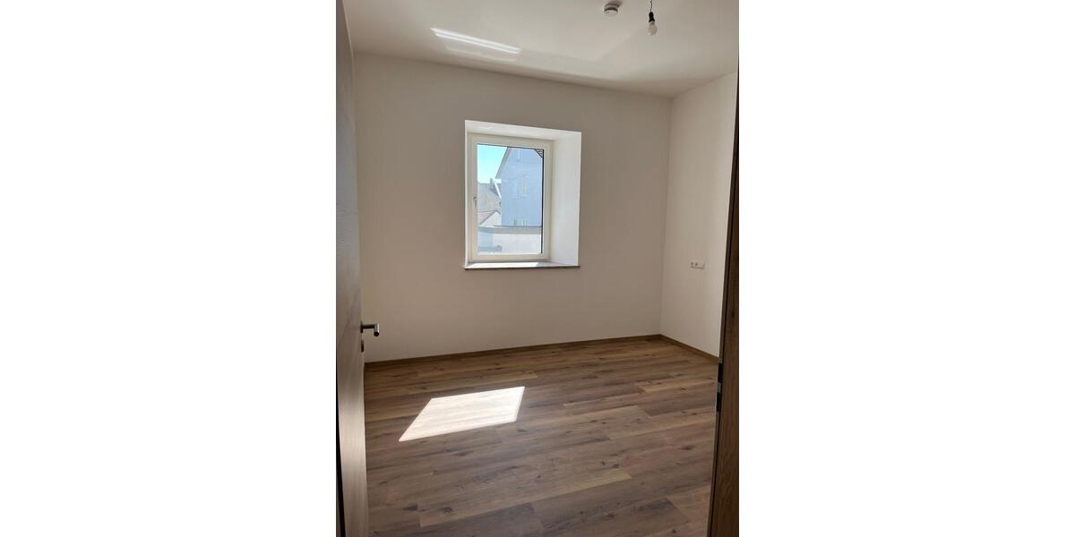 Erdgeschoßwohnung Plattling - 2 Zimmer, 56 m&sup2;, 620&euro; | Angebot:26292302