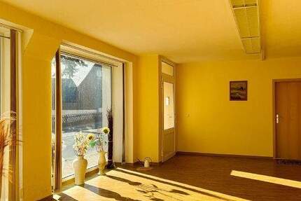 Gewerbeobjekt Großharthau - 1 Zimmer, 77 m&sup2;, 140.000&euro; | Angebot:25895888