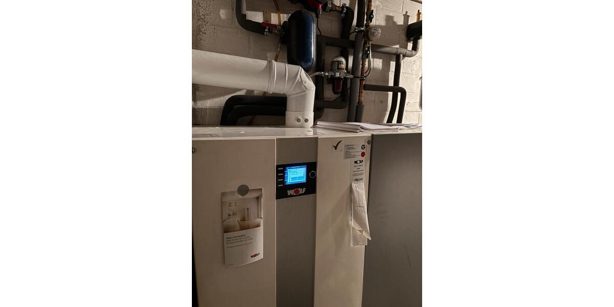 Erdgeschoßwohnung Rosengarten - 2 Zimmer, 82 m&sup2;, 1.075&euro; | Angebot:25391466