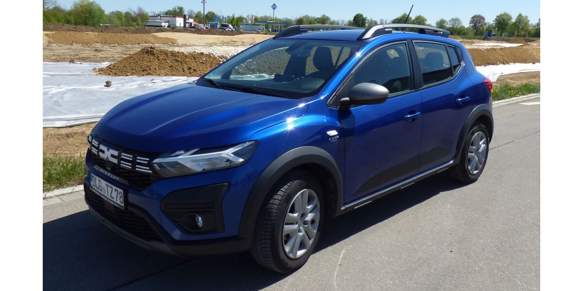 Dacia Sandero 23.100 km 14.950 &euro; Lauingen 89415