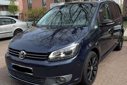 VW Touran 214.000 km 7.650 &euro; Hamburg 21031