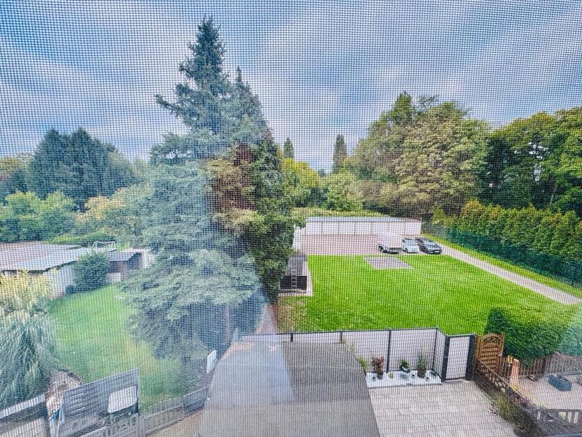 Familienfreundlich & modern - sanierte 4-Zimmer-ETW in OB-Lirich zimmer